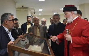 رهبر جهانی کلیسای شرق آشوری مطرح کرد؛ قدردانی از اهتمام ویژه نهاد کتابخانه‌های عمومی در حفظ نسخ قدیمی کتب آسمانی