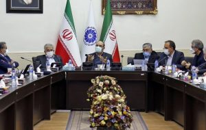 ریسک پذیری در بین مدیران به شدت پایین است/ بزرگترین تهدید بخش تولید سپردهگذاری سرمایه واحدهای تولیدی در بانکهاست ریسک پذیری در بین مدیران به شدت پایین است/ بزرگترین تهدید بخش تولید سپردهگذاری سرمایه واحدهای تولیدی در بانکهاست