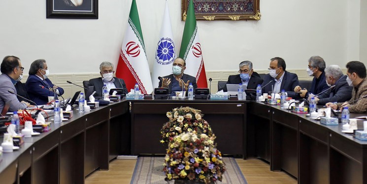 ریسک پذیری در بین مدیران به شدت پایین است/ بزرگترین تهدید بخش تولید سپردهگذاری سرمایه واحدهای تولیدی در بانکهاست ریسک پذیری در بین مدیران به شدت پایین است/ بزرگترین تهدید بخش تولید سپردهگذاری سرمایه واحدهای تولیدی در بانکهاست
