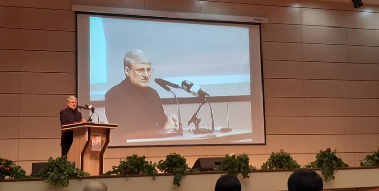 تهدید گسست بین نسلی در کمین انقلاب/ بیانیه گام دوم انقلاب،توقفی برای تهدیدهای گوناگون بوده است