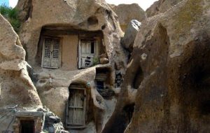 کندوان، تنها روستای زنده صخرهای جهان/ از دالانهای زیرزمینی حیلهور تا آپارتمانهای صخرهای کندوان کندوان، تنها روستای زنده صخرهای جهان/ از دالانهای زیرزمینی حیلهور تا آپارتمانهای صخرهای کندوان