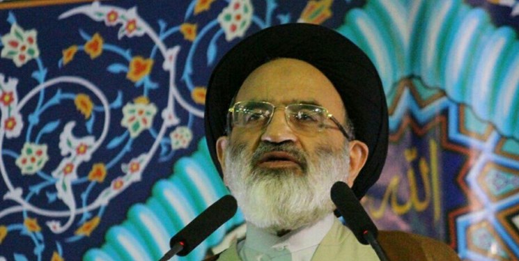 آیت‌الله رئیسی آبروی خود را به میدان آورده است/ دشمن را در داخل کشور خود زمین گیر کردیم