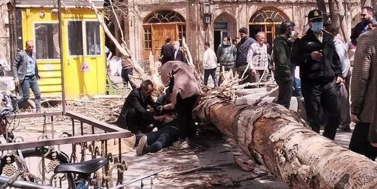 یک کشته و ۶ مصدوم تلفات طوفان در آذربایجانشرقی یک کشته و ۶ مصدوم تلفات طوفان در آذربایجانشرقی