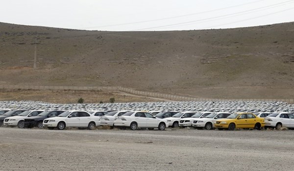 فیلم| دپو هزاران دستگاه خودرو در پارکینگ ایران خودروی تبریز
