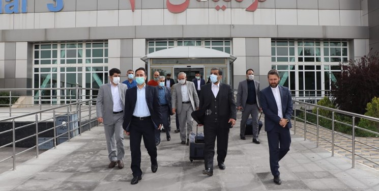 وزیر میراثفرهنگی، گردشگری و صنایعدستی وارد تبریز شد وزیر میراثفرهنگی، گردشگری و صنایعدستی وارد تبریز شد
