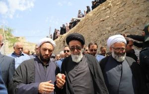 حضور آل هاشم در مناطق محروم روستای هوراند حضور آل هاشم در مناطق محروم روستای هوراند