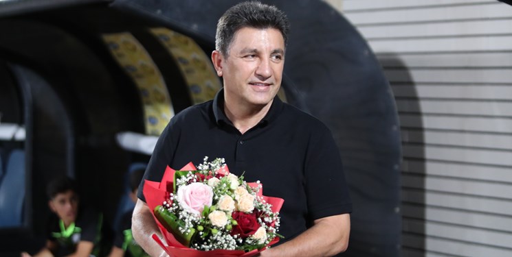 قلعه‌نویی: بازیکنان خوبی دارم و از این حیث آدم ثروتمندی هستم/ در نبود VAR احساس شرمندگی و تحقیر می کنیم