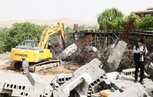 نخالههای ساختمانی ویلاهای تخریب شده در دل طبیعت! نخالههای ساختمانی ویلاهای تخریب شده در دل طبیعت!