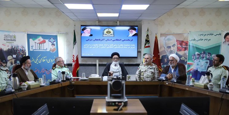 پلیسِ مظلوم مقتدرانه در خلق امنیت جانفشانی میکند/ دشمن دانشگاهها و آموزش و پرورش را هدف قرار داده است پلیسِ مظلوم مقتدرانه در خلق امنیت جانفشانی میکند/ دشمن دانشگاهها و آموزش و پرورش را هدف قرار داده است