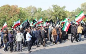 فیلم/ تجمع دانشجویان دانشگاه شهید مدنی آذربایجان در محکومیت جنایت تروریستی شیراز و اغتشاشات
