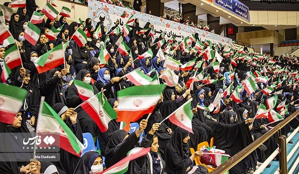 فیلم| اجتماع بزرگ دختران دهه هشتادی‌ در تبریز
