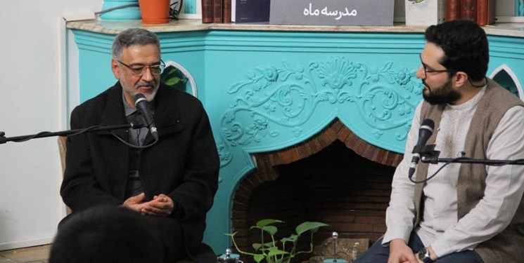 هدایتالله بهبودی: باید قرائتهای رسمی را کنار زد و واقعیت را گفت/ نباید از گفتن حقیقت بترسیم هدایتالله بهبودی: باید قرائتهای رسمی را کنار زد و واقعیت را گفت/ نباید از گفتن حقیقت بترسیم