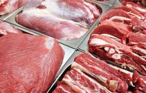 توزیع ۳۲۰ تن گوشت قرمز منجمد در آذربایجان‌شرقی
