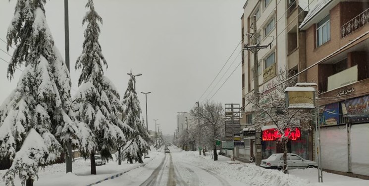 برف و باران در تهران و چندین استان/ هشدار آبگرفتگی معابر و اختلال در تردد محورهای برفگیر برف و باران در تهران و چندین استان/ هشدار آبگرفتگی معابر و اختلال در تردد محورهای برفگیر