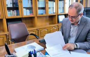 وقتی الگوهای بازار ۸۰ میلیونی درک نمیشود!/ شبح «شبه دولتی»ها و «شبه خصوصی»ها بر اقتصاد ایران وقتی الگوهای بازار ۸۰ میلیونی درک نمیشود!/ شبح «شبه دولتی»ها و «شبه خصوصی»ها بر اقتصاد ایران