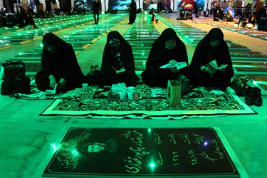 احیای شب نوزدهم در «گلزار شهدای تبریز» احیای شب نوزدهم در «گلزار شهدای تبریز»