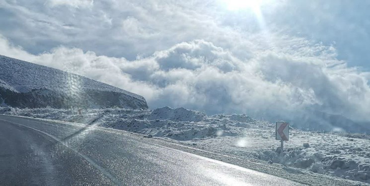 با گذشت ۵۶ روز از زمستان؛ برف، بهار را از سراب بیرون کرد +فیلم