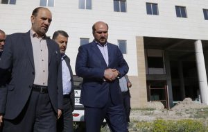 بازدید معاون اجرایی رئیس جمهور از بیمارستان جامع سرطان تبریز/ قول مساعد برای تامین اعتبار مورد نیاز بازدید معاون اجرایی رئیس جمهور از بیمارستان جامع سرطان تبریز/ قول مساعد برای تامین اعتبار مورد نیاز
