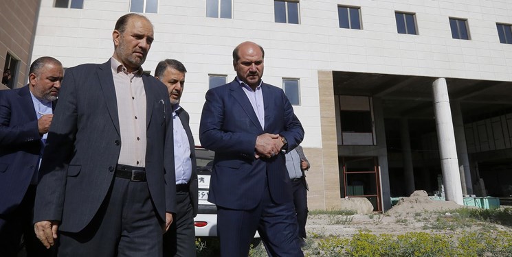 قول مساعد معاون رئیس جمهور برای تامین اعتبار بیمارستان جامع سرطان تبریز/۱٫۸ تخت بیمارستانی برای ۱۰۰۰ آذربایجانی قول مساعد معاون رئیس جمهور برای تامین اعتبار بیمارستان جامع سرطان تبریز/۱٫۸ تخت بیمارستانی برای ۱۰۰۰ آذربایجانی