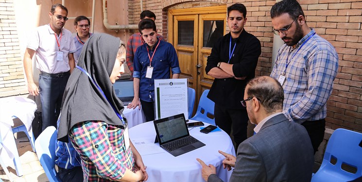 تشکیل هاب صادراتی محصولات دانش بنیان در آذربایجان‌شرقی/ توانمندسازی و مهارت‌افزایی نخبگان در بستر حل مسائل واقعی دنبال شود