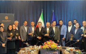 بحران اعتماد مخاطب، معضل اصلی حوزه رسانه/ خبرنگار فارس برگزیده سیمین جشنواره ارتباط آفرینان شد بحران اعتماد مخاطب، معضل اصلی حوزه رسانه/ خبرنگار فارس برگزیده سیمین جشنواره ارتباط آفرینان شد