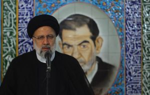 رئیس جمهور: ادبیات ترکی و فارسی را جدا از هم نمیدانیم رئیس جمهور: ادبیات ترکی و فارسی را جدا از هم نمیدانیم