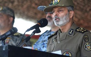 فرمانده کل ارتش: تهدیدات دشمن برای ضربه زدن به کشور پیچیدهتر شده است فرمانده کل ارتش: تهدیدات دشمن برای ضربه زدن به کشور پیچیدهتر شده است