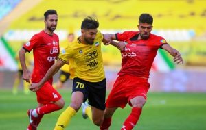 سپاهان و تراکتور از پرسپولیس و استقلال جلو زدند سپاهان و تراکتور از پرسپولیس و استقلال جلو زدند