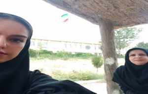 مادر و دختری که همزمان از دانشگاه فارغ‌التحصیل شدند