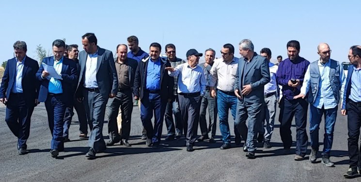 معاون وزیر راه: ۲۹۰ کیلومتر آزادراه تا پایان سال در کشور به بهره برداری میرسد معاون وزیر راه: ۲۹۰ کیلومتر آزادراه تا پایان سال در کشور به بهره برداری میرسد