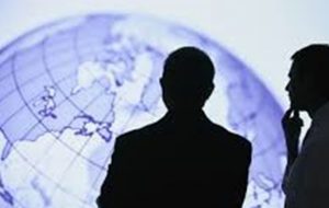 نقش دیپلماسی‌های بین‌المللی در جذب سرمایه برای کلانشهرها