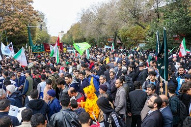 راهپیمایی یوم‌الله ۱۳ آبان‌ماه تبریز