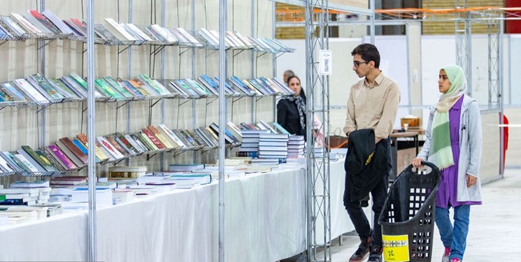 شباهتهای نمایشگاه کتاب استانی به هایپرمارکت کتاب شباهتهای نمایشگاه کتاب استانی به هایپرمارکت کتاب