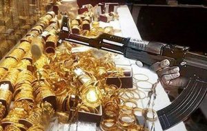 دستگیری عامل اصلی سرقت مسلحانه از طلافروشی در گوگان آذربایجانشرقی دستگیری عامل اصلی سرقت مسلحانه از طلافروشی در گوگان آذربایجانشرقی