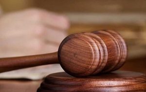 پزشک متخلف در تبریز نقرهداغ شد پزشک متخلف در تبریز نقرهداغ شد