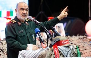 سرلشکر سلامی: آمریکا و رژیم صهیونیستی در حال نوشتن نسخه زوال خود هستند سرلشکر سلامی: آمریکا و رژیم صهیونیستی در حال نوشتن نسخه زوال خود هستند