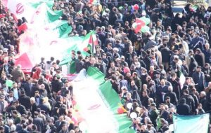 انقلاب طلایی با هر ضربه عیارش بالاتر می رود