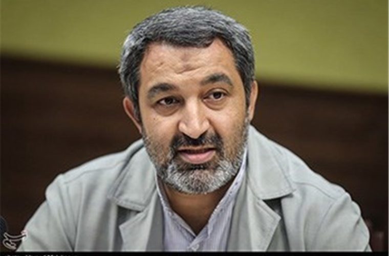 “محمد کریمی” پیشکسوت رسانه ای کشور به سوگ پدر نشست “محمد کریمی” پیشکسوت رسانه ای کشور به سوگ پدر نشست