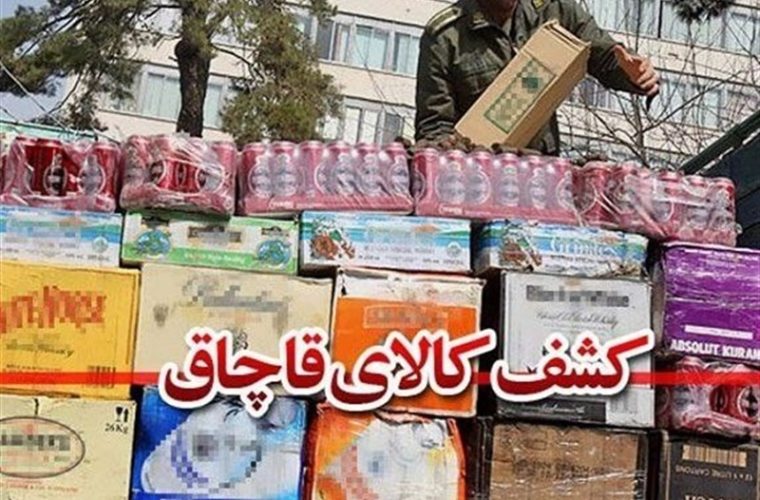 کشف 2 میلیارد تومان کتونی قاچاق در بازار تهران کشف 2 میلیارد تومان کتونی قاچاق در بازار تهران