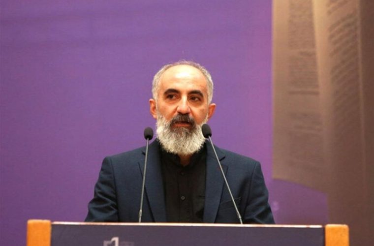 عرفاتی با حکم شهردار تهران سرپرست خانه روزنامه نگاران شد عرفاتی با حکم شهردار تهران سرپرست خانه روزنامه نگاران شد