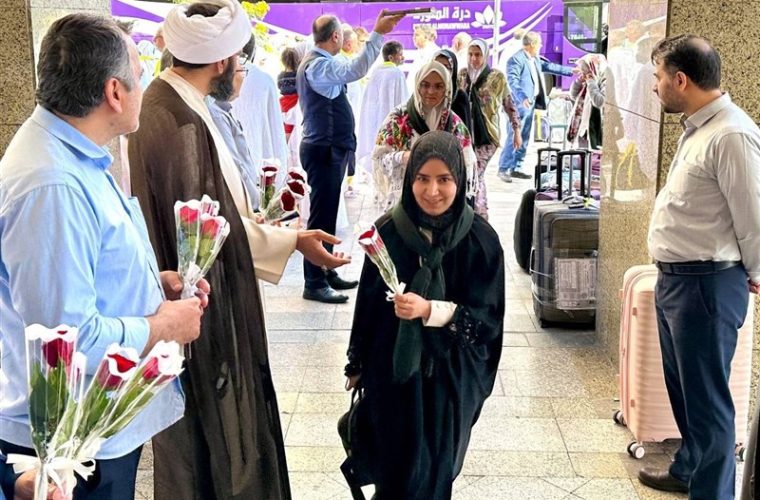 ورود نخستین کاروان دانشجویان ایرانی به مدینه