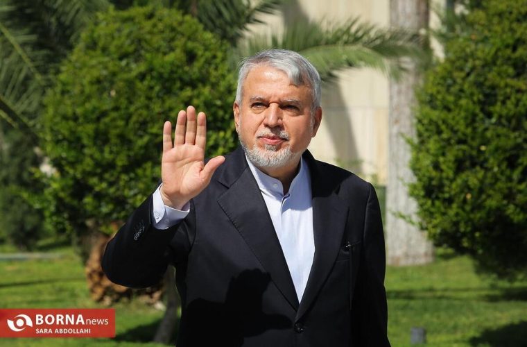 تعداد گردشگران به ۱۳۰ هزار نفر در سال ۱۴۰۳ کاهش یافت تعداد گردشگران به ۱۳۰ هزار نفر در سال ۱۴۰۳ کاهش یافت