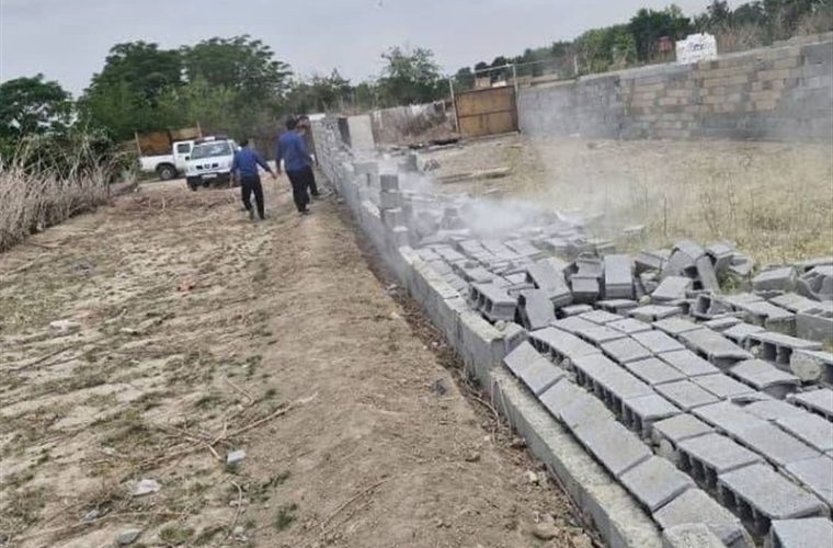 آزادسازی بیش از 5 هزار متر مربع از اراضی حریم شهر تهران آزادسازی بیش از 5 هزار متر مربع از اراضی حریم شهر تهران