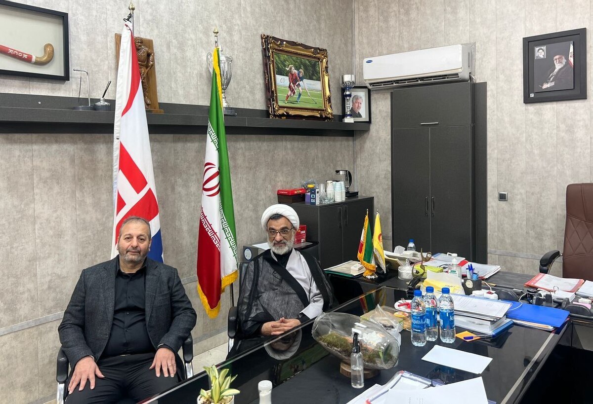 دبیر شورای عالی انقلاب فرهنگی در فدراسیون هاکی دبیر شورای عالی انقلاب فرهنگی در فدراسیون هاکی