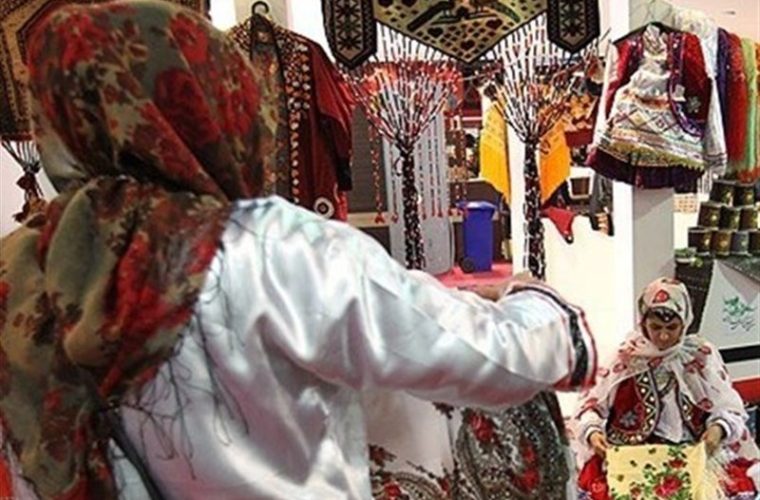 گشایش بزرگترین فضای فروش دست آفریده های زنان سرپرست خانوار