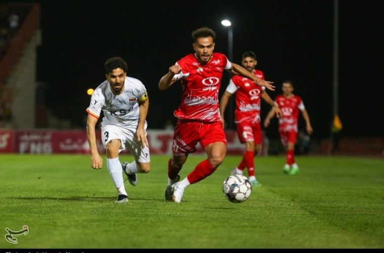 پرسپولیس – فولاد؛ تقابل یاران قدیمی با یک هدف مشترک/ نیم نگاه سرخ ها به صدر جدول پرسپولیس – فولاد؛ تقابل یاران قدیمی با یک هدف مشترک/ نیم نگاه سرخ ها به صدر جدول