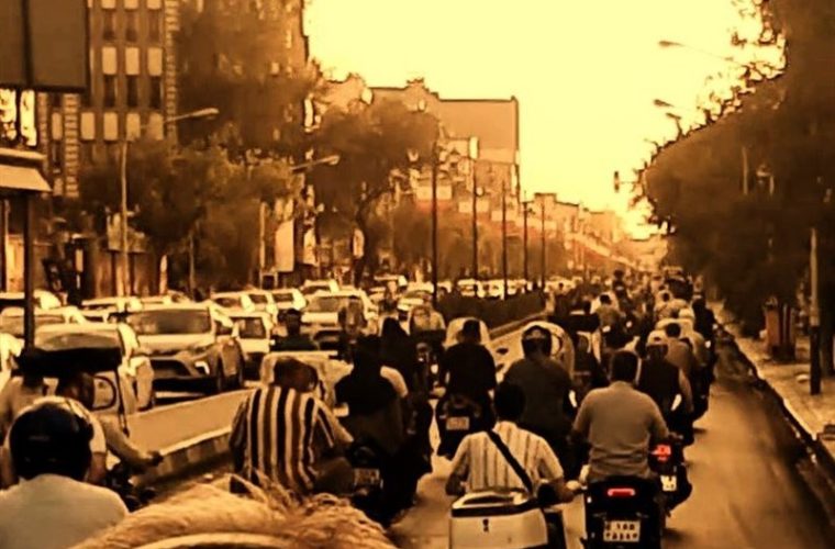 قدرت روزافزون موتورسواران در خط ویژه؛ تصادف کنید 50درصد مقصرید! قدرت روزافزون موتورسواران در خط ویژه؛ تصادف کنید 50درصد مقصرید!