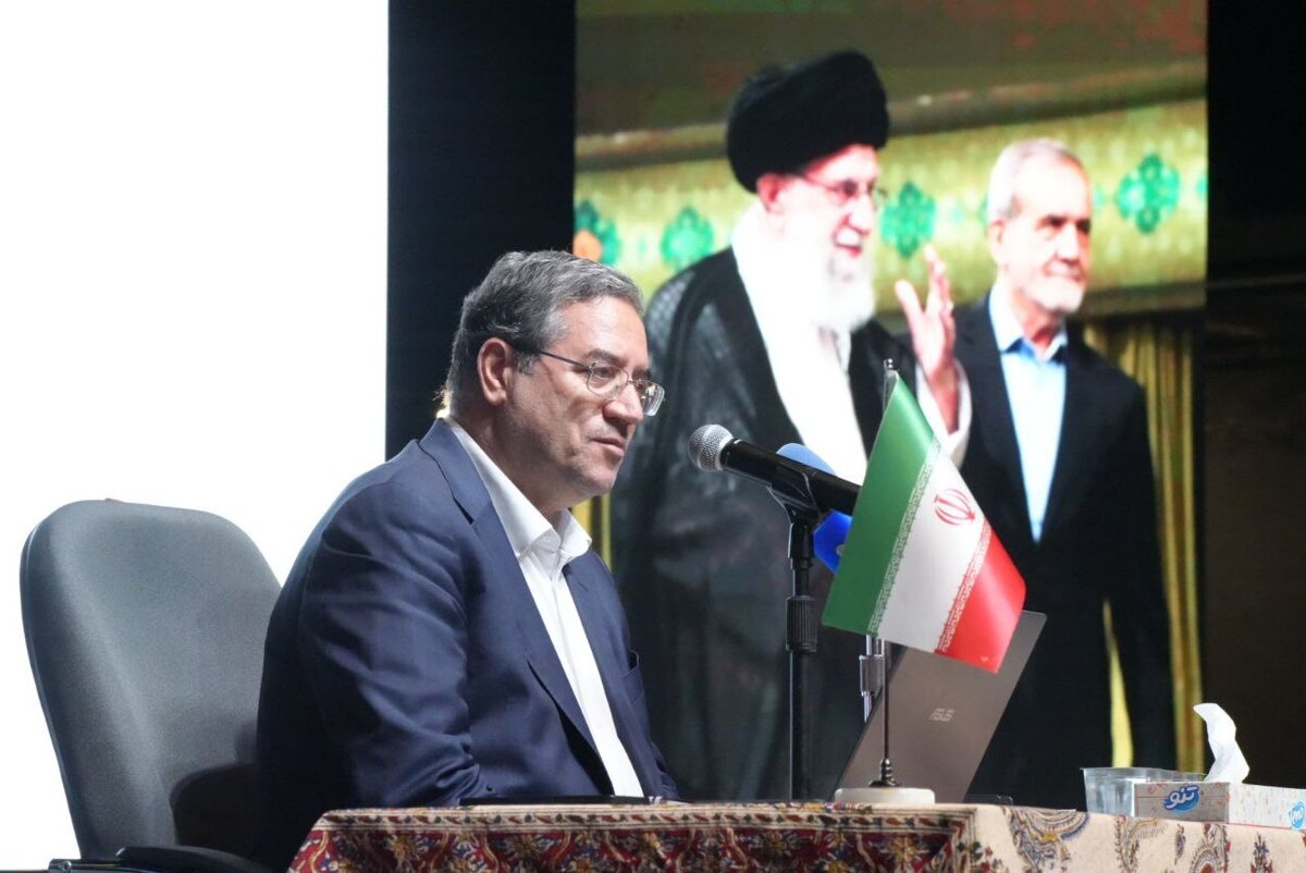 فعال‌سازی ظرفیت مرزها و تکمیل طرح‌های نیمه‌تمام در اولویت آذربایجان‌غربی است