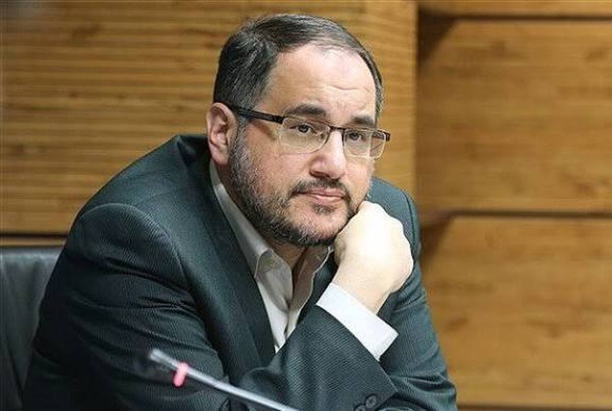 شرافت هنر در معنا بخشی به جامعه است