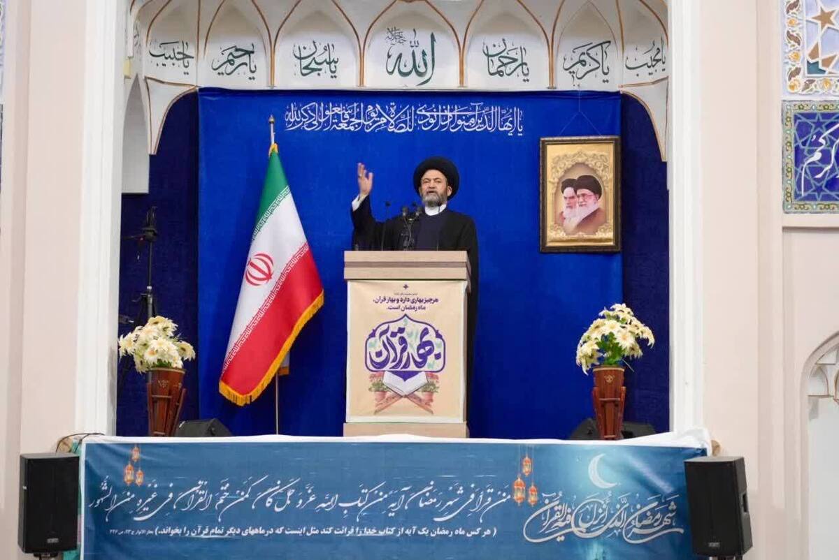 اقتدار رهبری در برابر تهدیدات آمریکا، غرور جهان اسلام را احیا کرده است اقتدار رهبری در برابر تهدیدات آمریکا، غرور جهان اسلام را احیا کرده است